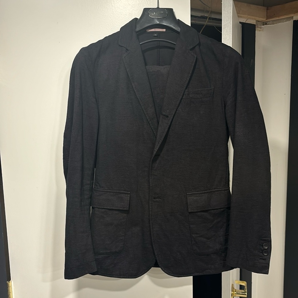 Apolis Global Citizens travel suit. 100% cotton.